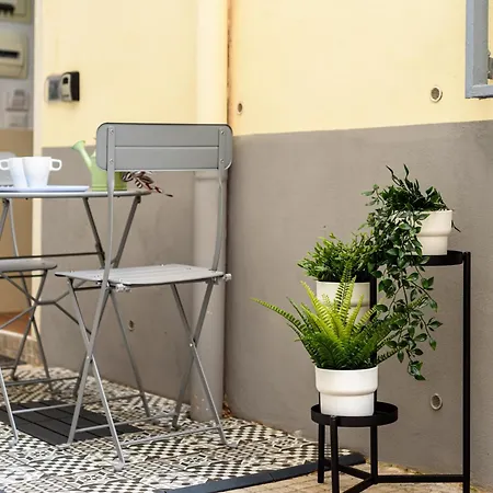 Lägenhet Murales In Bed Spagnoli Neapel